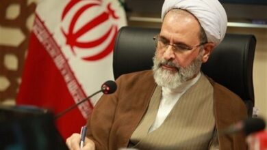 آیت‌الله اعرافی: ‌عده‌ای می‌خواهند لجن‌زار پهلوی را گلستان نشان دهند