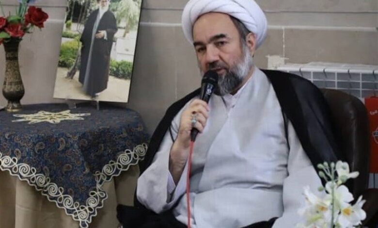 امام جمعه زاهدان: همه اقوام و مذاهب پای آرمان‌های انقلاب ایستاده‌اند‌