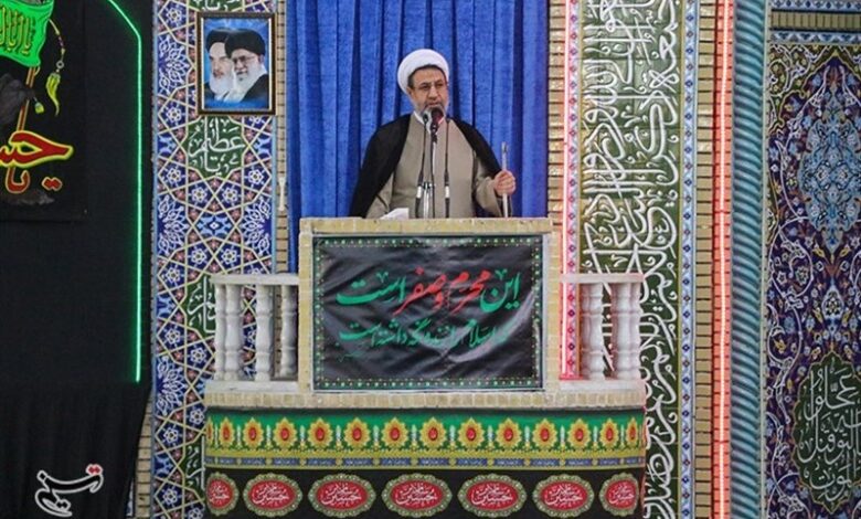 امام جمعه کرمان: متخصصان صنعت دفاعی ایران را وابستگی دفاعی خارج کردند