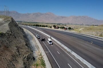 مسدودی موقت محور شهرکرد- شلمزار در روز یکشنبه ۱۵ مردادماه