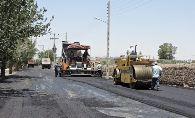 اجرای عملیات آسفالت ۱۰ روستای «چرداول» در کمتر از یک ماه