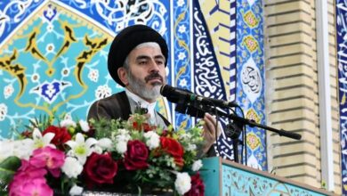 امام جمعه ارومیه: رفع مشکلات جامعه با تکیه بر روحیه دفاع مقدس محقق می‌شود