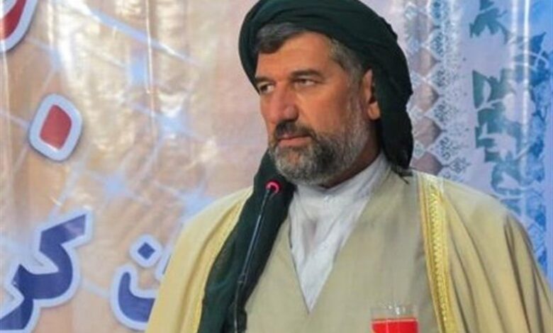 امام‌ جمعه موقت سنندج: «شغل، مسکن و ازدواج آسان» برای جوانان فراهم شود