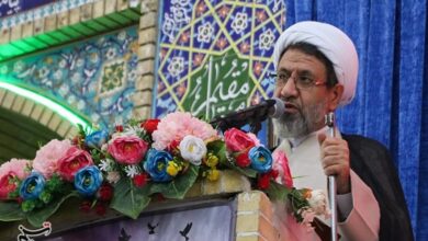 امام جمعه کرمان: امت اسلام در کنار هم با اتحاد و همدلی با دشمن مشترک می‌جنگند