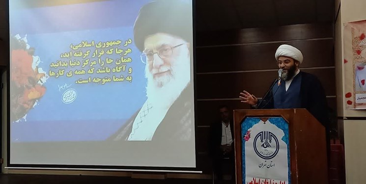 حجت الاسلام قمی: حضور جوانان و زنان در مراسم جاماندگان اربعین باعث ناامیدی دشمن شد