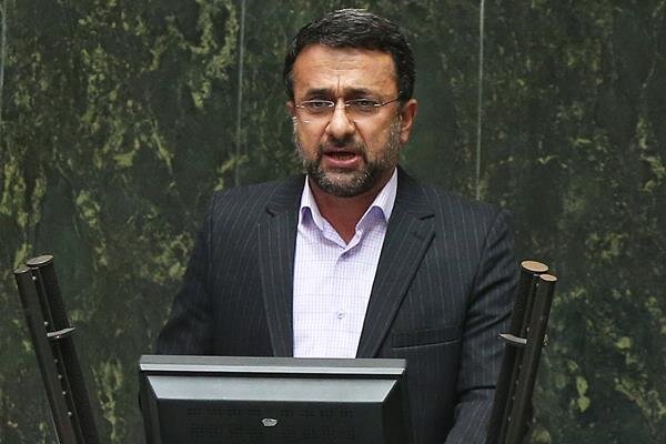 محمدیاری: صدور بخشنامه ممانعت از پرداخت تسهیلات خُرد با عدالت سازگاری ندارد