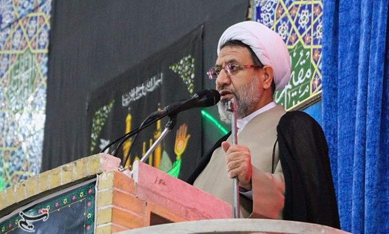 امام جمعه کرمان: آمریکای جهان‌خوار پشت صحنه جنایات اسرائیل است