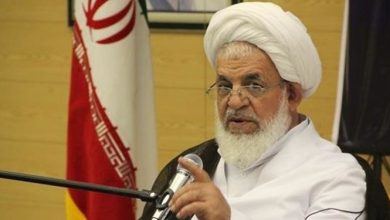 امام جمعه یزد: ستاد ازدواج دانشجویی برای ازدواج آسان طرح ارائه دهد