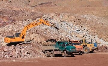 رانندگان ناوگان حمل‌ونقل مواد معدنی هرمزگان ملزم به دریافت بارنامه شدند