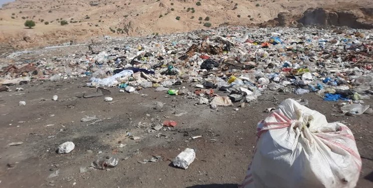 رودخانه سور لالی با دفن پسماندها در محل نامناسب دچار آلودگی شده است