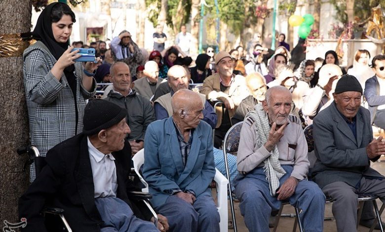 ۱۰ میلیون نفر از جمعیت کشور را سالمندان تشکیل می‌دهند