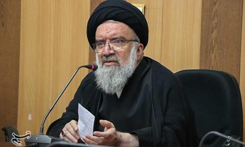 آیت‌الله سید احمد خاتمی: جامعتین درصدد ارائه لیست مشترک برای خبرگان هستند