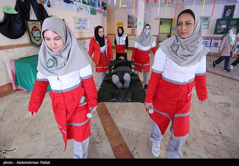 بیست و پنجمین تمرین سراسری «زلزله و ایمنی» در مدارس همدان برگزار شد + تصویر