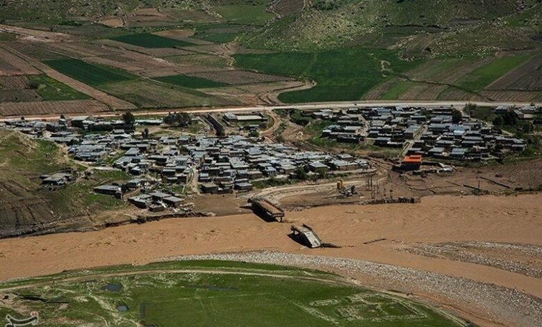 تاز‌ه‌ترین اخبار از بارش‌های سیل‌آسا در لرستان/ بازگشایی محور ۳۸ روستای معمولان/ تردد اهالی برقرار شد‌