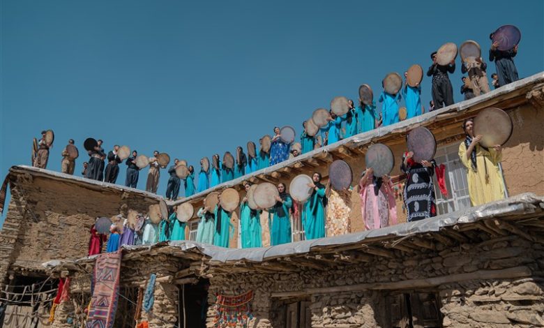 تحقق وعده وزیر ارشاد؛ انجمن دف در کردستان راه‌اندازی شد