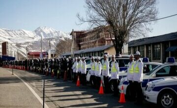 سازماندهی ٧۴ تیم پلیس راه در جاده‌های کرمانشاه/رانندگان از سفرهای غیر ضرور بپرهیزند