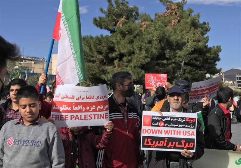 شکوه حضور اراکی‌ها در راهپیمایی ۱۳ آبان/ طنین فریاد "مرگ بر آمریکا" در زادگاه بنیانگذار انقلاب +‌ فیلم و عکس