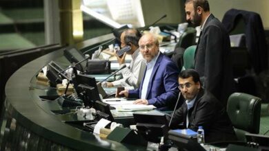 علیزاده: فرزندان شهدا هیچ درخواستی ندارند/قالیباف: خانواده شهدا نور چشم ما هستند