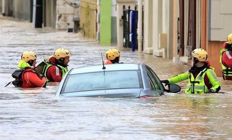 قطعی آب و برق گسترده در شمال فرانسه به دلیل وقوع سیل