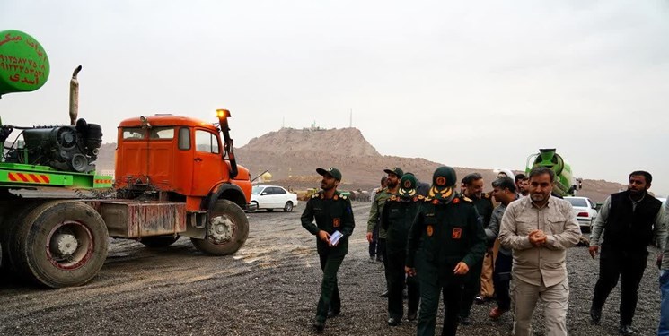 نخستین کارخانه بتن بسیج سازندگی کشور در قم افتتاح شد