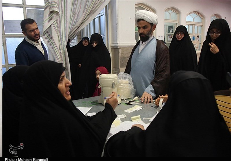 کاروان جهادی خدمت‌رسانی بسیج اصناف قم به مردم مناطق کم برخوردار