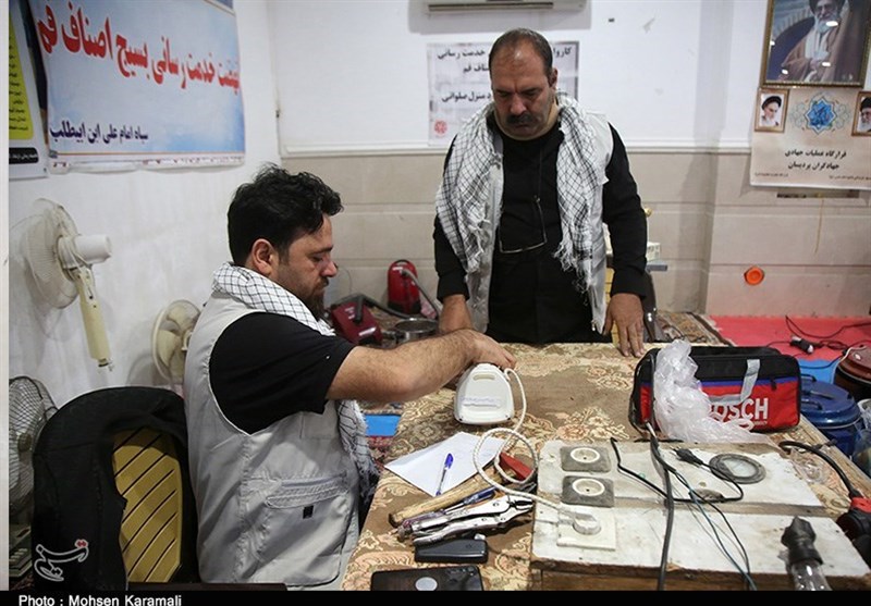 کاروان جهادی خدمت‌رسانی بسیج اصناف قم به مردم مناطق کم برخوردار