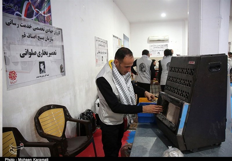 کاروان جهادی خدمت‌رسانی بسیج اصناف قم به مردم مناطق کم برخوردار