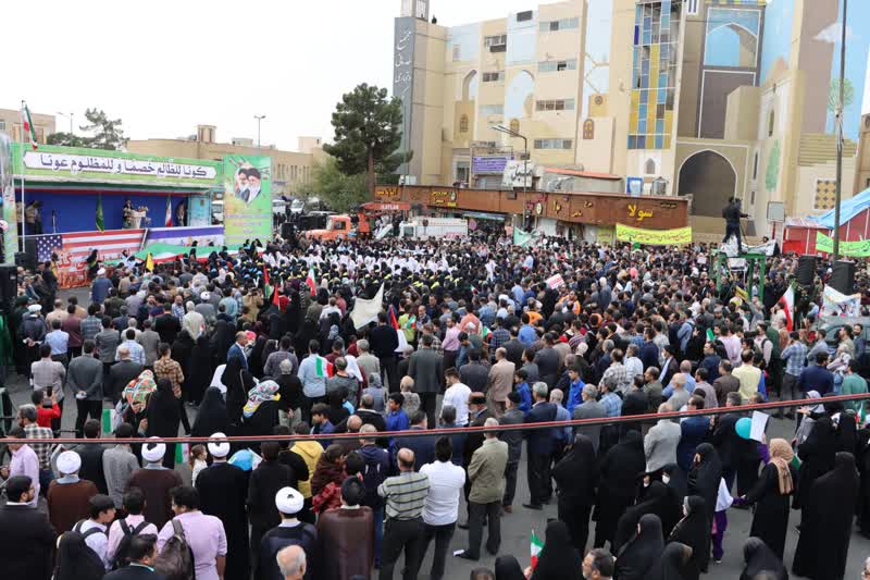 گزارش تصویری راهپیمایی مردم پرشور سمنان در سیزدهم آبان