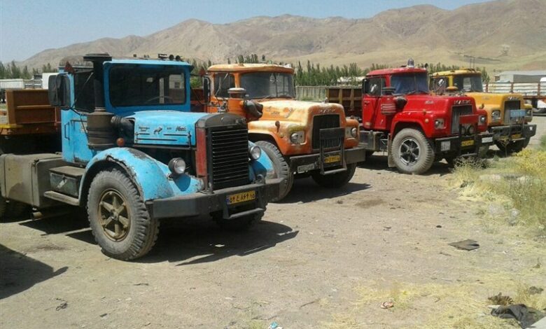 ۵۰ درصد ناوگان باری کشور فرسوده است/ وعده الحاق ۱۰ هزار اتوبوس و کامیون به ناوگان جاده‌ای تا بهار ۱۴۰۳