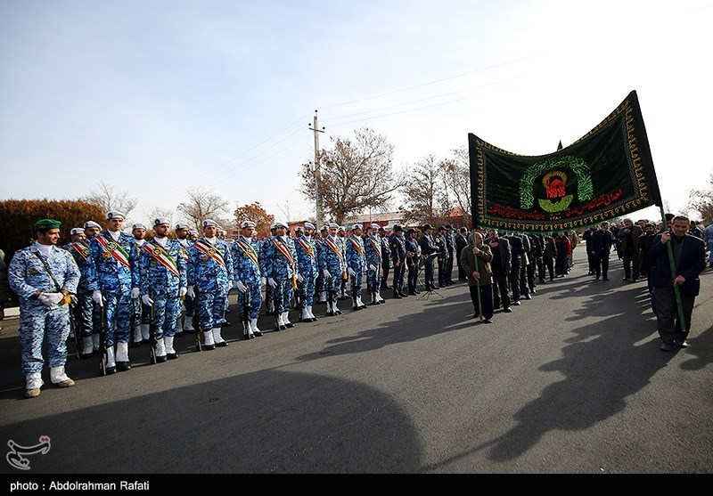 استقبال از پیکر ۴ ‌شهید‌ گمنام در همدان/ تشییع لاله‌های فاطمی در پایگاه سوم شکاری نوژه + تصویر