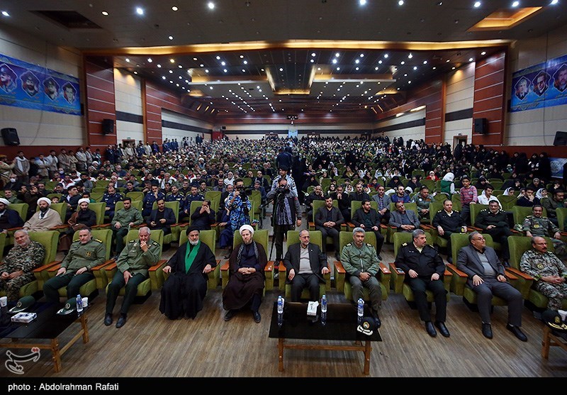 استقبال از پیکر ۴ ‌شهید‌ گمنام در همدان/ تشییع لاله‌های فاطمی در پایگاه سوم شکاری نوژه + تصویر