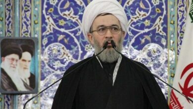 امام جمعه موقت کاشان: به کوری چشم دشمن انتخابات پرشوری خواهیم داشت