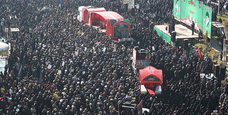 بدرقه کبوتران بی‌نشان در شهر شهیدان