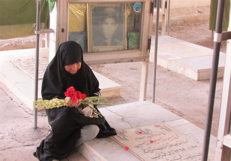 به بهانه درگذشت "مارعلی"/ خداحافظ مادر فرزندان روح‌الله + فیلم و تصاویر