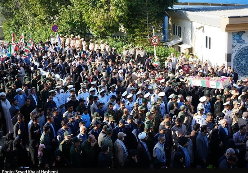 تشییع باشکوه شهدای گمنام در بوشهر/ تجدید میثاق بوشهری‌ها با خوشنامان وطن از کنار خلیج فارس + فیلم و تصاویر