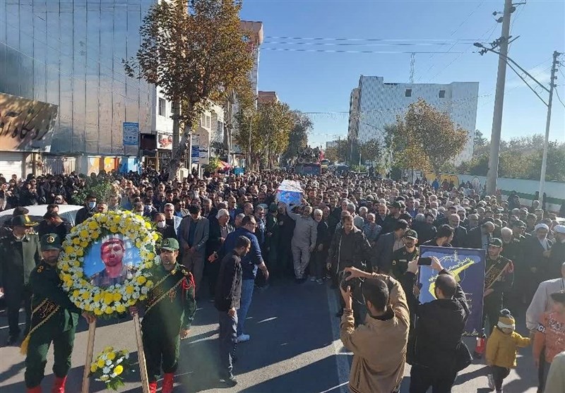 تشییع شهید مدافع حرم در گنبدکاووس/ پیکر شهید "تولی" در امامزاده ‌زید آرام گرفت + فیلم و تصاویر