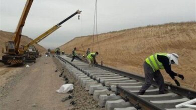 دستور رئیس‌جمهور برای ادامه مسیر ریلی تا مرز باشماق/ راه‌اندازی شرکت ایرلاین بومی در سنندج