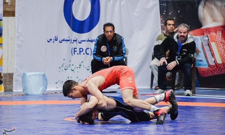 ‌مسابقات کشتی فرنگی بزرگسالان استان تهران با رقابت ۴۶ کشتی‌گیر + نتایج