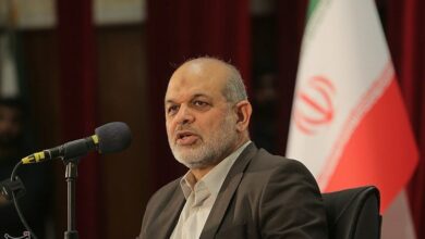 هشدار وزیر کشور ‌به تلاش دشمنان برای القای ناکارآمدی دولت و نظام/ دولت با همه توان در خدمت مردم است