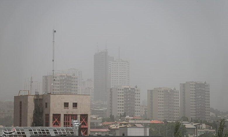 هواشناسی ایران ۱۴۰۲/۱۰/۰۹؛ هشدار افزایش آلودگی هوا در ۸ شهر/ پیش‌بینی بارش باران و برف در برخی مناطق