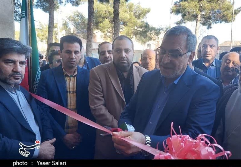 وزیر بهداشت: ‌خطر کمبود ‌جمعیت ایران را تهدید می‌کند‌/ ‌2 هزار مرکز بهداشتی ‌در دولت سیزدهم افتتاح شد