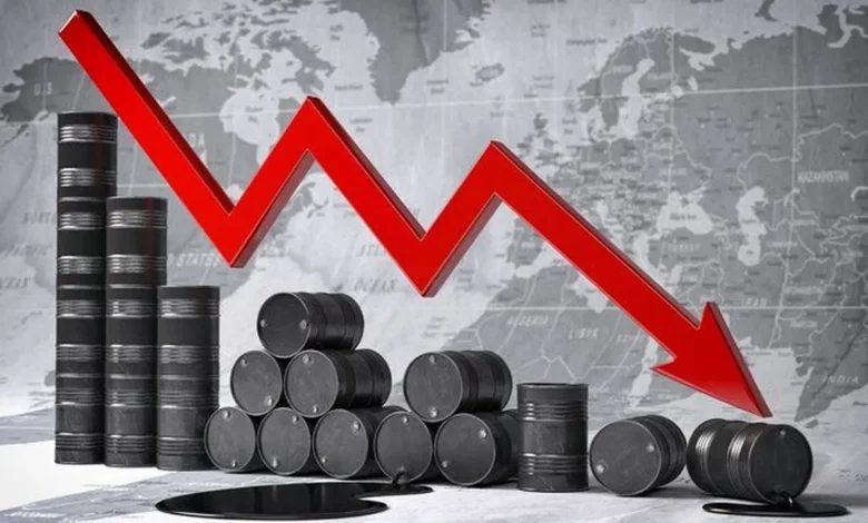 افت بیش از یک دلاری قیمت نفت