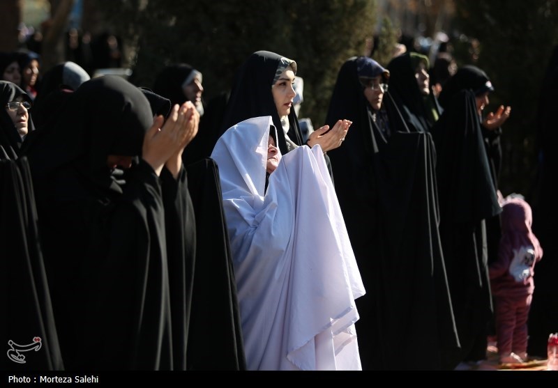 اقامه نماز باران در گلستان شهدای اصفهان/ گزارش خبرنگار تسنیم را ببینید + فیلم و تصاویر