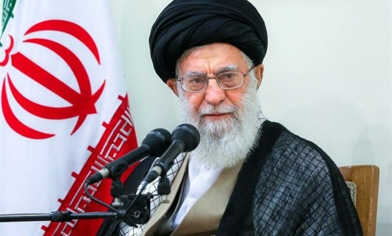 امام خامنه‌ای درگذشت پدر شهیدان ارومیان را تسلیت گفت