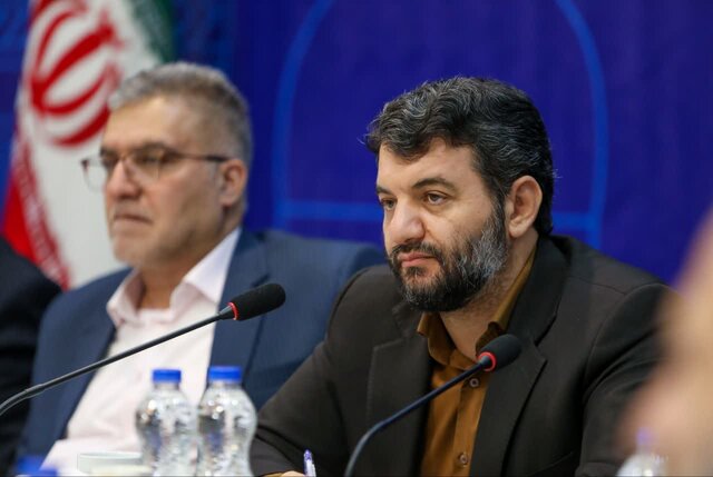 _بازاریابی_ _صادراتی_ _در_ _مناطق_ _آزاد_ _برای_ _محصولات_ _سرزمین_ _اصلی_ 