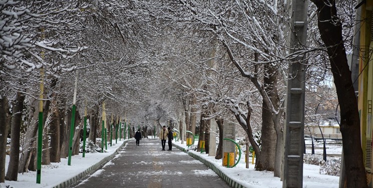 برف و باران در راه همدان