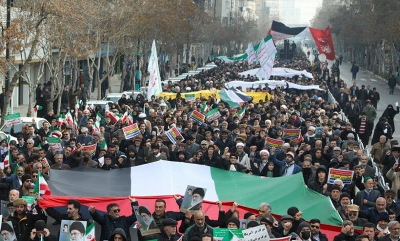 برگزاری «راهپیمایی جمعه‌های خشم و انزجار» در مشهد + عکس