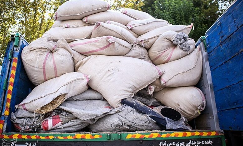 تولیدکنندگان: جلوی پوشاک قاچاق به کشور را بگیرید