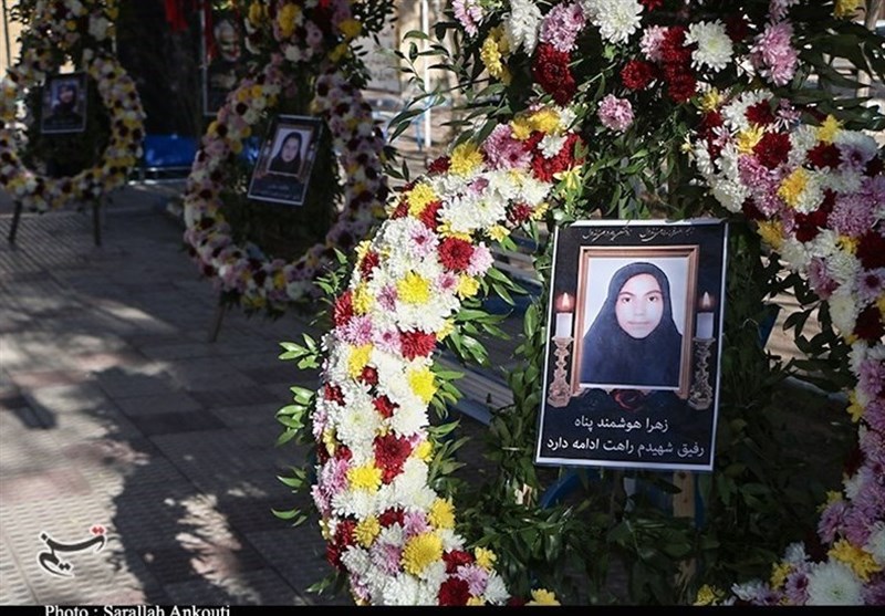 شهید سپهبد قاسم سلیمانی , حمله تروریستی کرمان , سردار قاسم سلیمانی , استان کرمان , دانش آموزان , شهدای ترور , شهید , 