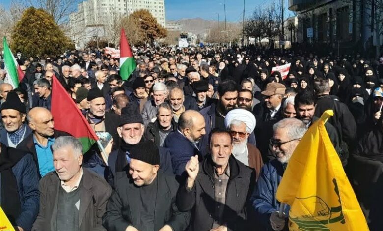 راهپیمایی نمازگزاران زنجانی در حمایت از مردم غزه + فیلم